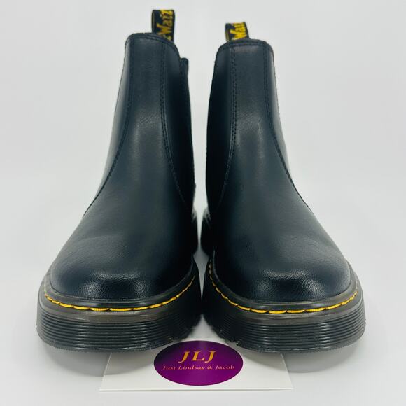 Dr. Martens Women's Dorrian Chelsea Black Leather Pull On Ankle Boots Size 6 - Picture 2 of 11